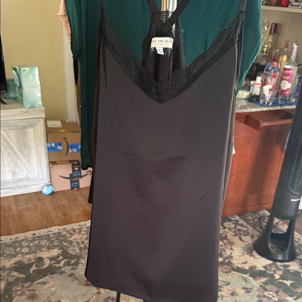 Silkish lace black top